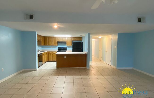 Great 3 Bedroom Townhouse Close to Both Bases!