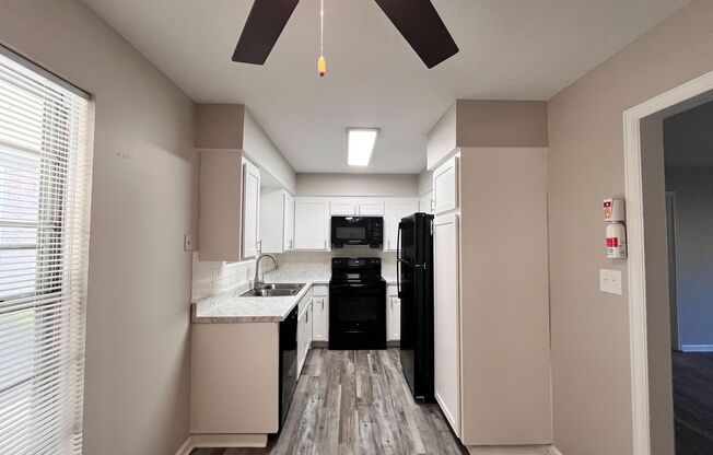 Studio, 1 bath, 583 sqft, $1,080, Unit 03203
