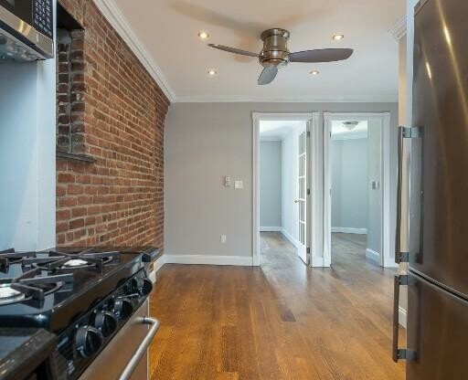 3 beds, 1 bath, $6,495, Unit 4A