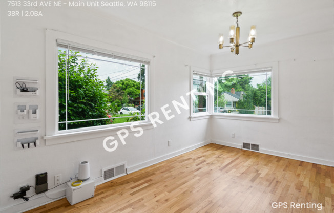 7513 33rd Ave NE, Seattle