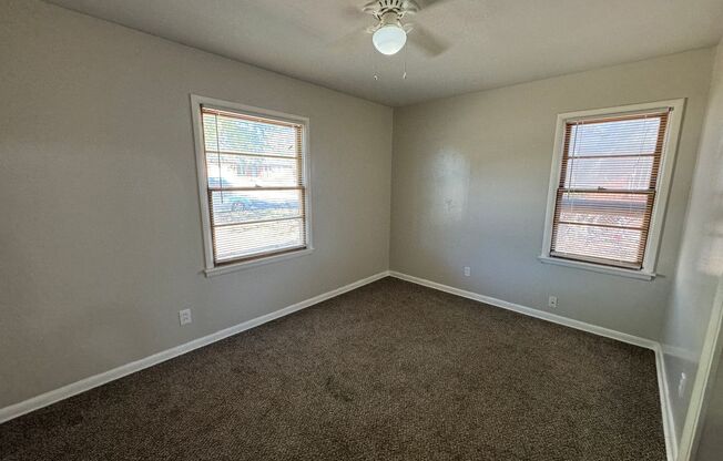 3 beds, 1 bath, $1,100