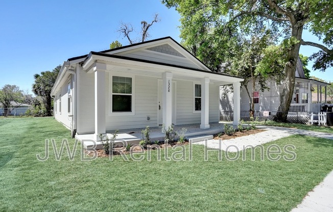 1328 EVERGREEN AVE