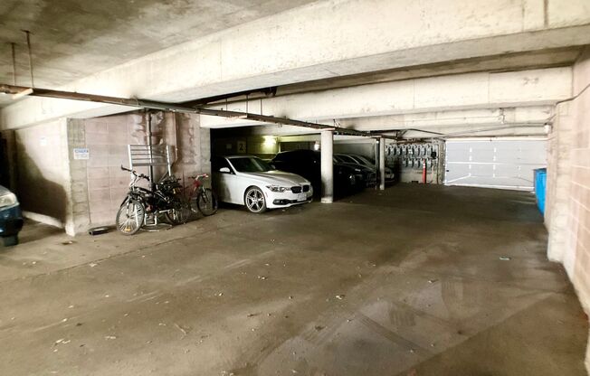 REMODELED 2BR! Dishwasher! Laundry! BALCONY! Parking!