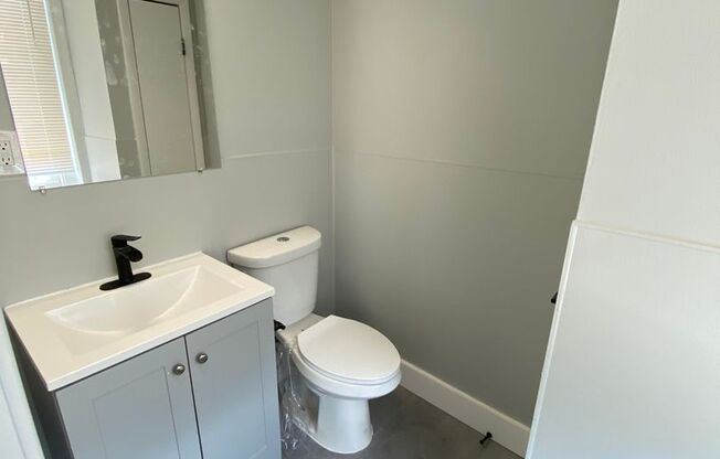 Studio, 1 bath, $1,395, Unit 4