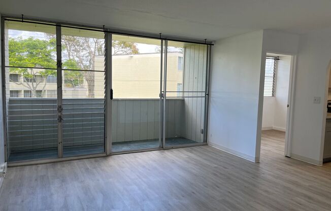 Nahoa Apartments-Mililani 2 bedroom plus den, 1 bath unti with 1 parking stall - Avail now!
