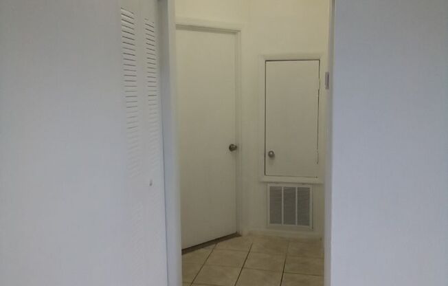 2 beds, 1 bath, $1,350