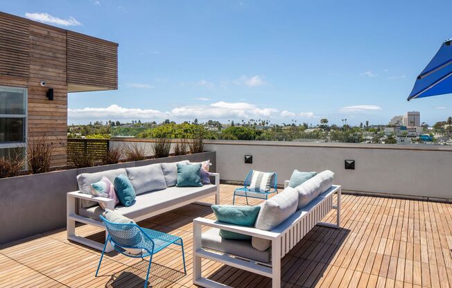 2 beds, 2 baths, 1,023 sqft, $5,485, Unit 406