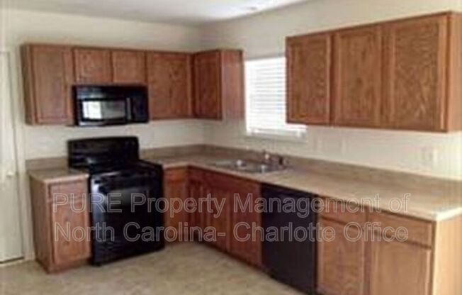 315 ALEXANDER PARK DR