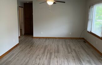 3 beds, 1 bath, $925