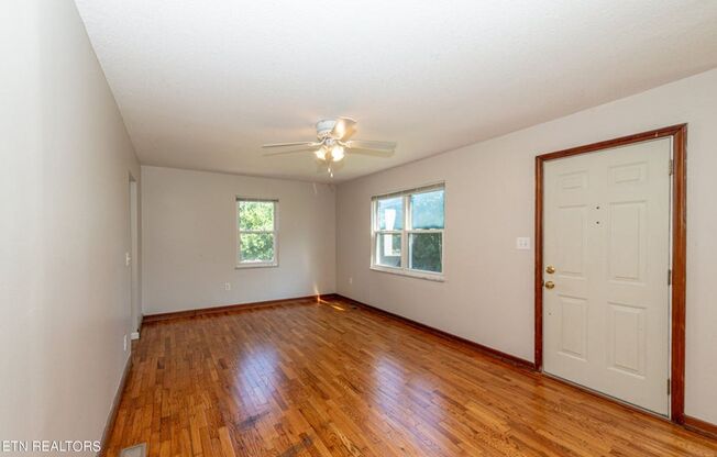 3 beds, 1 bath, $1,750