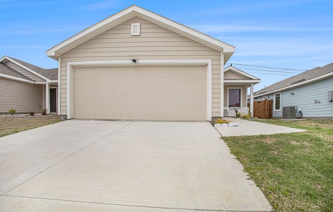 Experience the charm of McKinney, Texas, in this beautifully maintained 3-bedroom, 2-bathroom home, offering 1262 square feet of living space.