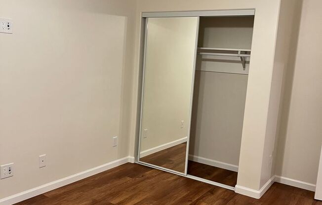 2 beds, 1 bath, 918 sqft, $2,999, Unit 031