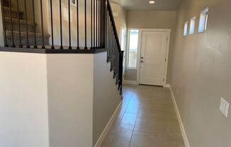 3 beds, 2.5 baths, $2,025, Unit 654