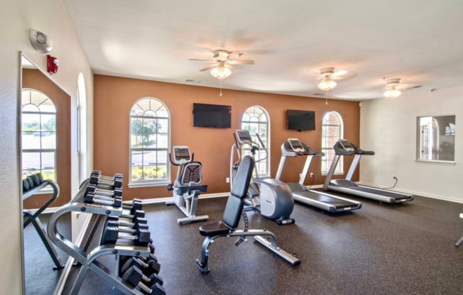 2 beds, 2 baths, 1,012 sqft, $999, Unit 2-2106