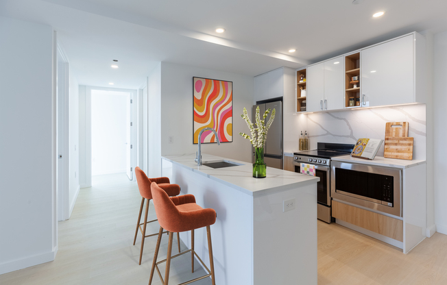 1 bed, 1 bath, $3,550, Unit 4C
