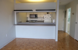 1 bed, 1 bath, 435 sqft, $1,900, Unit 710