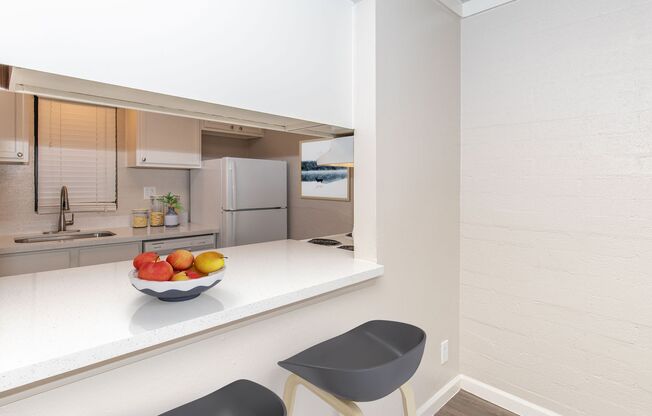 1 bed, 1 bath, 610 sqft, $950, Unit 1-219