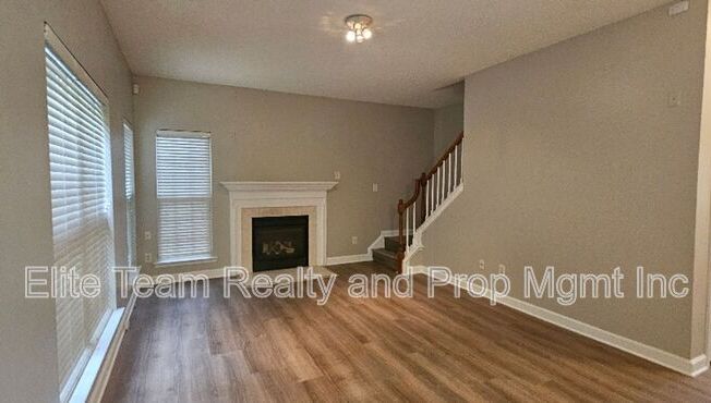 12217 WESTBURY GLN CT