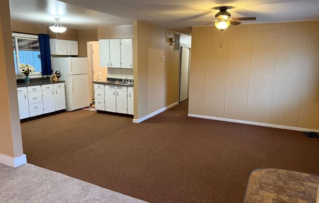 3 beds, 1 bath, $1,500