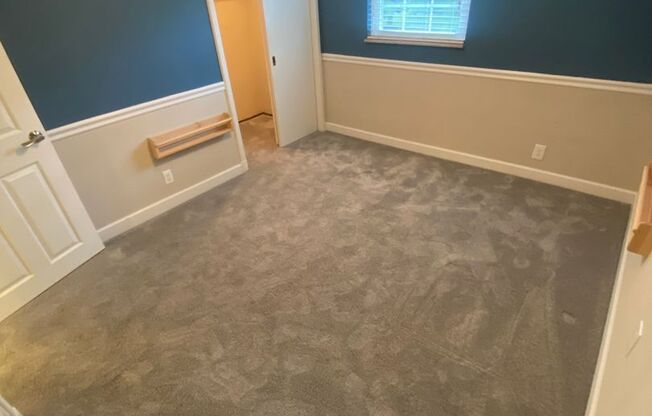 4 beds, 2.5 baths, $4,199