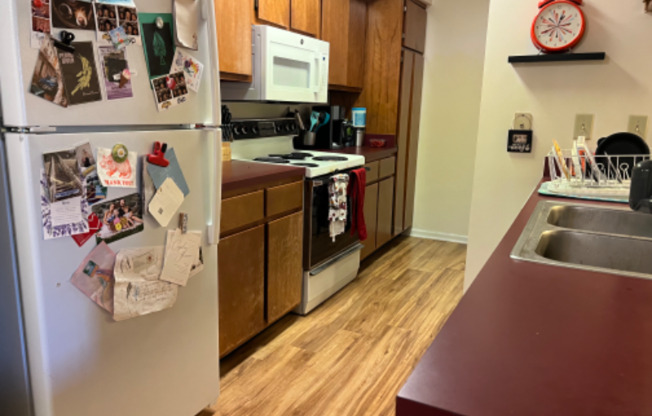 279 HILLSBORO PL