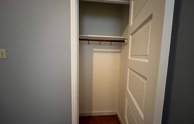 1830 N. Oakland Ave.