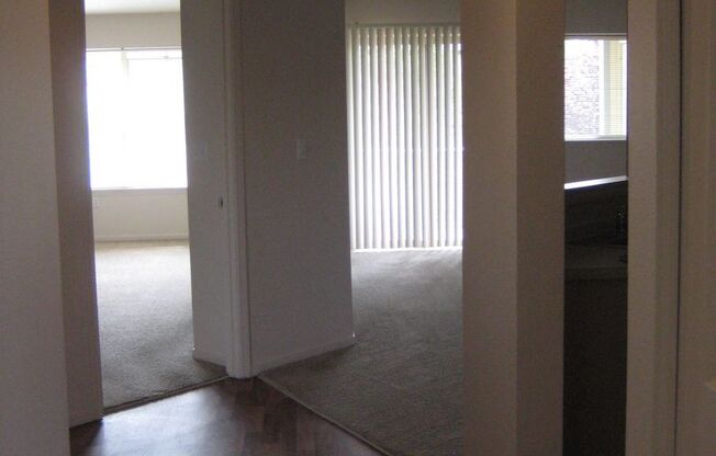 2 beds, 2 baths, 1,100 sqft, $1,695, Unit 9