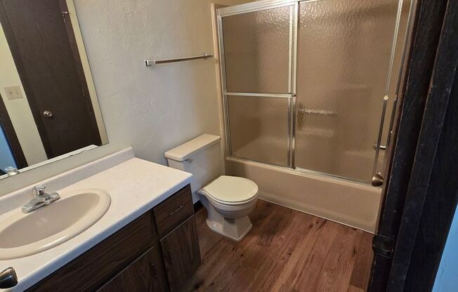 1 bed, 1 bath, 595 sqft, $999, Unit 1608-02