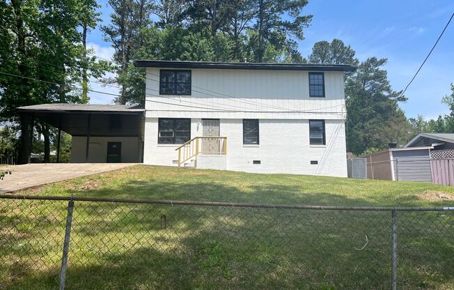 Updated 6bd/3ba w/ Large Backyard in Forest Park!