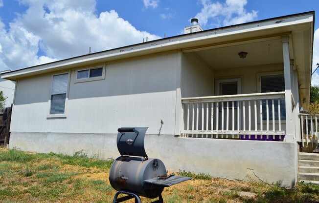 Beautiful 3/2 , located in Arborstone