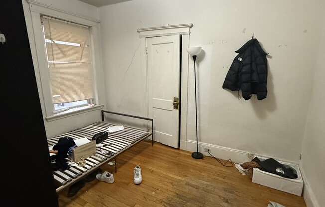 1 bed, 1 bath, $2,600, Unit 8