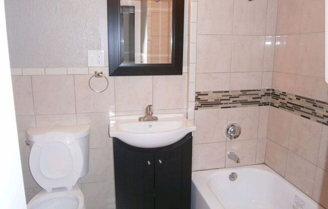 Heat and hot water included! 2 bed condo near Chelsea Highshool