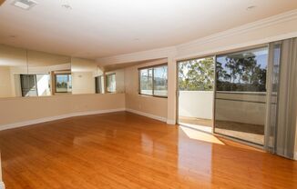 2 beds, 1.5 baths, 994 sqft, $3,995, Unit 17