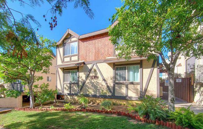 137 Carr Dr