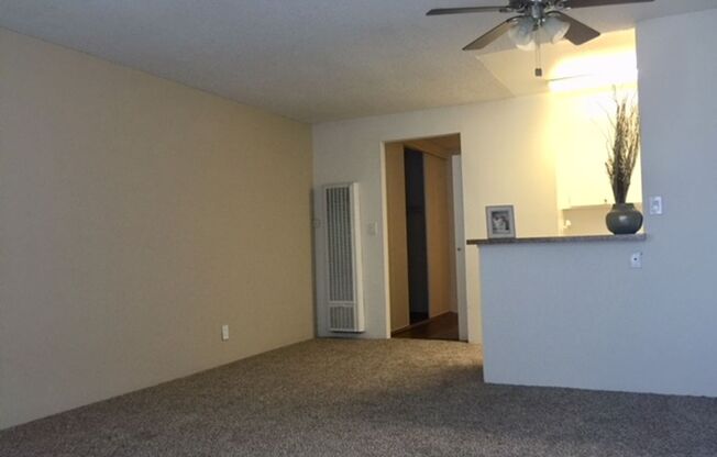 Studio, 1 bath, 400 sqft, $1,772, Unit 201