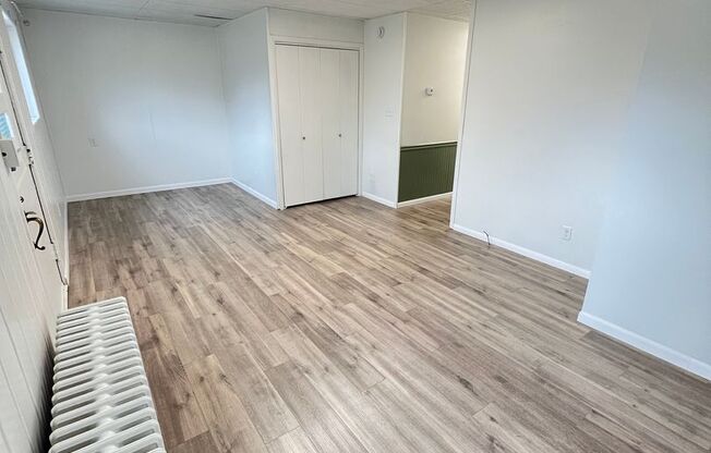 2 beds, 1 bath, $995, Unit 1124 N 21st St - 1A