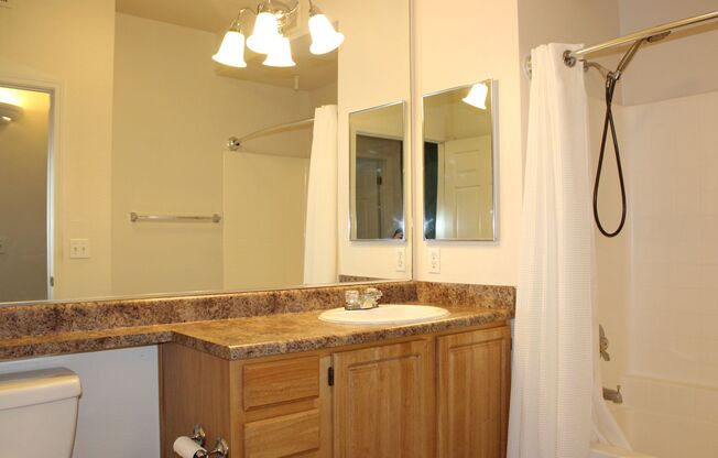 2 beds, 2 baths, $1,845, Unit # 2423