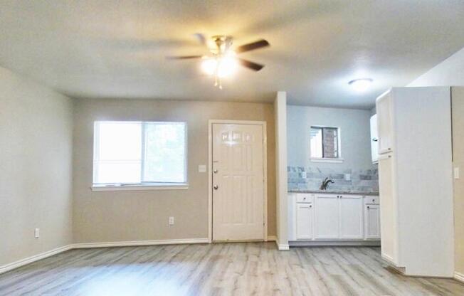 4811 Oakland Street - 8