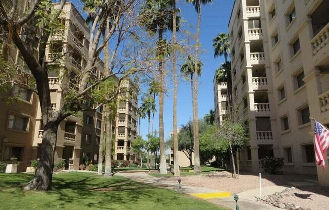 2 beds, 2 baths, $2,195, Unit # 310