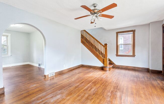 Cozy 3 bedroom in Wilkinsburg - AVAILABLE 06/01/2025