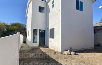 5228 JOAN CT