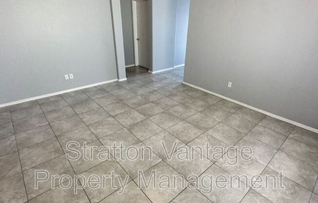 12220 W SCOTTS DR