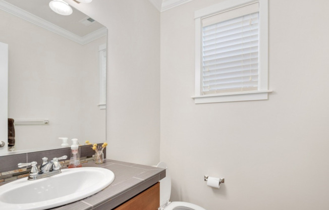 A spacious 4-bedroom and 3.5 bathroom home ready for Rent!