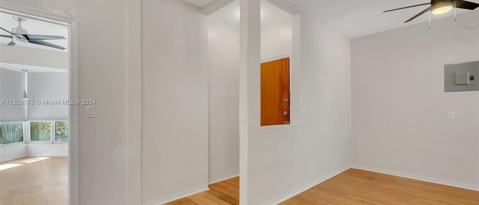 319 W 28 ST