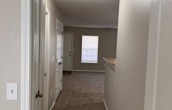 1 bed, 1 bath, 748 sqft, $1,025, Unit Unit 14