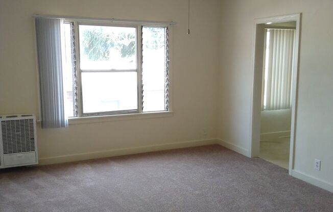 CM Lockwood Avenue (#815)