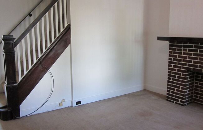 Available June 1, 2026: Lease ends May 29,2027