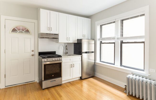 Studio, 1 bath, 355 sqft, $1,395, Unit 1948-1S
