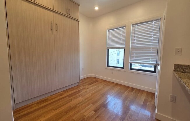 Studio, 1 bath, $1,550, Unit 24