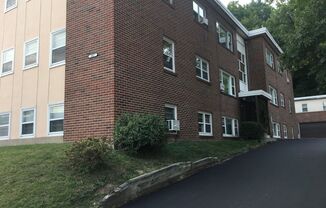 Grand Ave apartment - off street parking